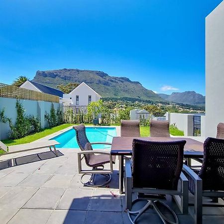 Estate Living In Houtbay With Pool And Views Villa Cape Town Exterior photo