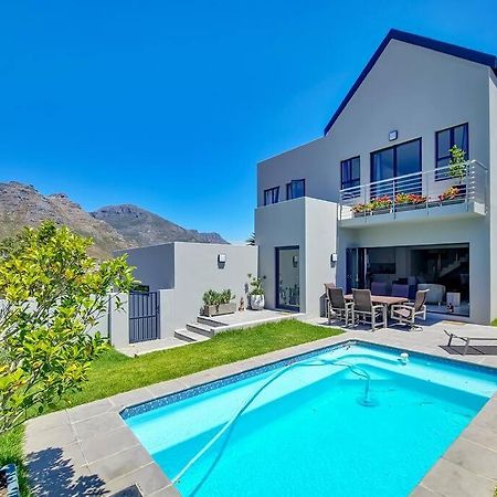 Estate Living In Houtbay With Pool And Views Villa Cape Town Exterior photo