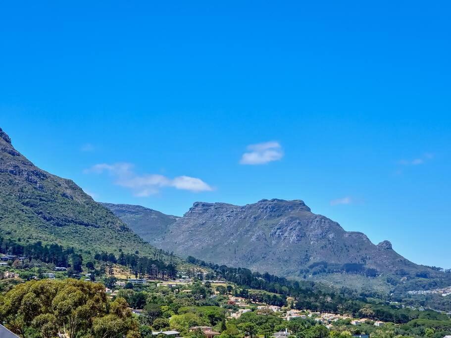 Estate Living In Houtbay With Pool And Views Villa Cape Town Exterior photo